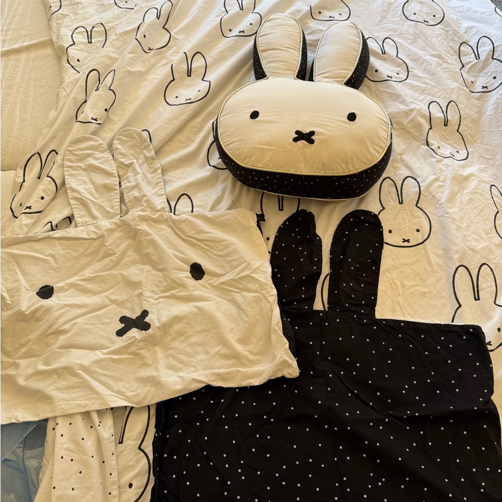 Cotton On Bunny Duvet Cover Set - Black and White